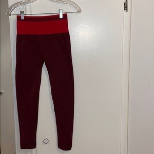 NWT! High-waisted seamless red stripe leggings